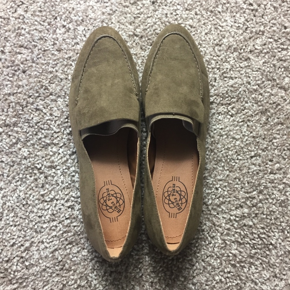 Hokus Pokus Olive Loafers Sz 6